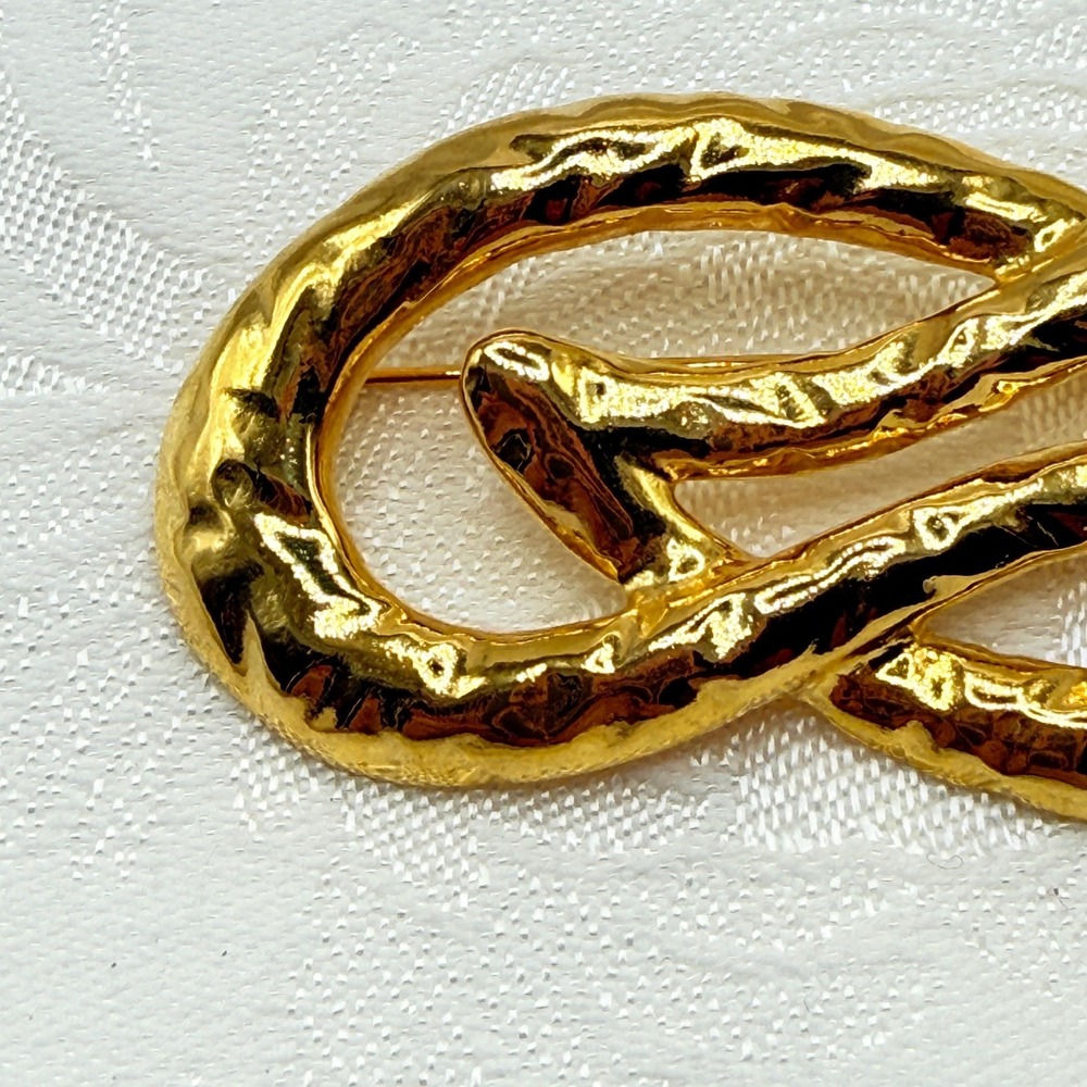 Vintage Shiny Abstract Gold Tone Intertwined Metal Costume Jewelry Brooch Pin - Picture 3 of 8
